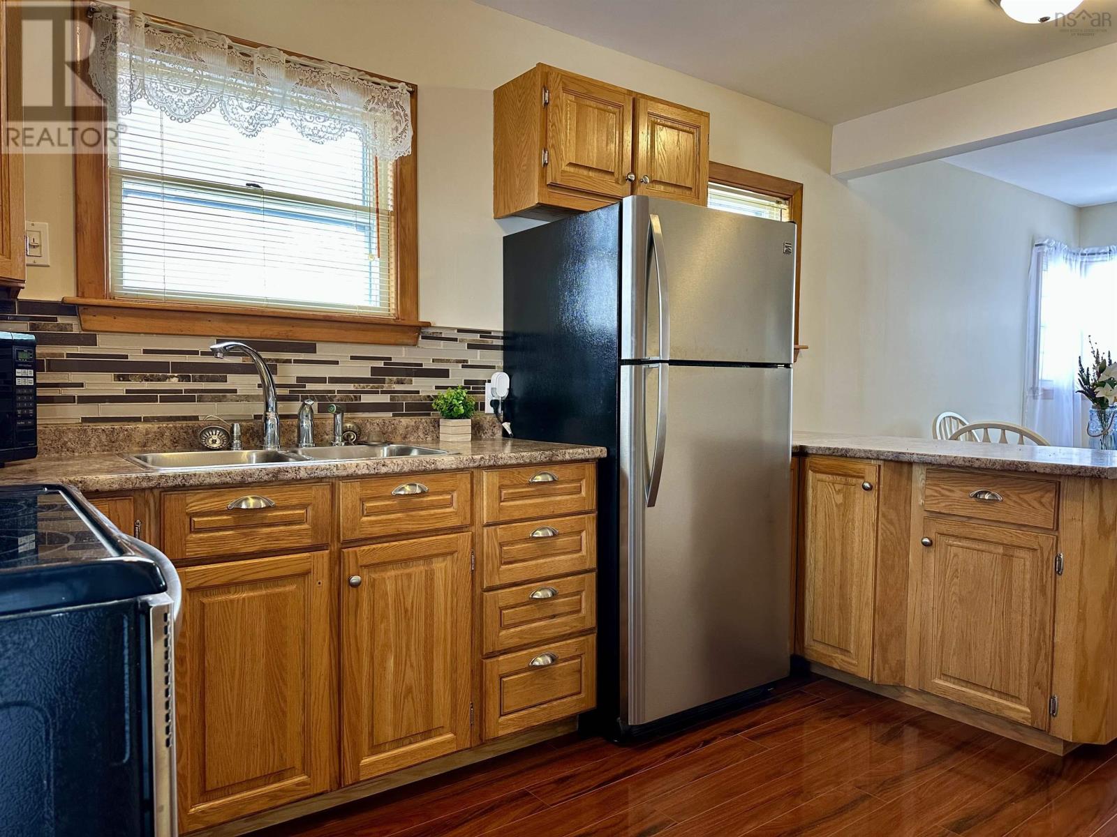 Property 15 of 30 of 37 Kelmere Drive