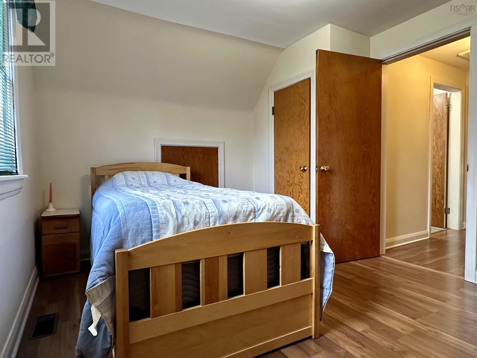 Property 17 of 30 of 37 Kelmere Drive