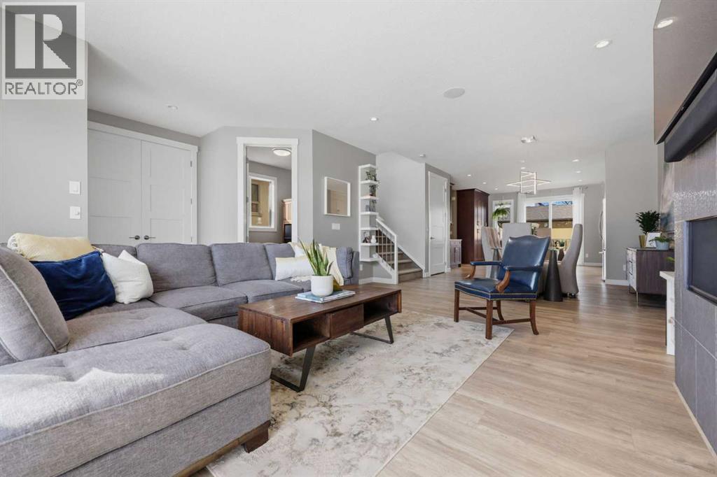 Single Family House for Sale in   Street NE Winston Heights/Mountview Calgary 