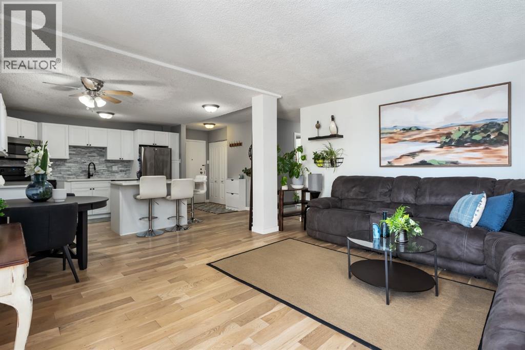 Single Family House for Sale in   Cedar Crescent SW Spruce Cliff Calgary 