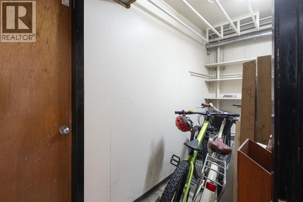 Single Family House for Sale in   Cedar Crescent SW Spruce Cliff Calgary 