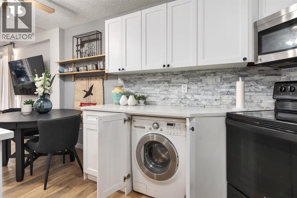 Single Family House for Sale in   Cedar Crescent SW Spruce Cliff Calgary 