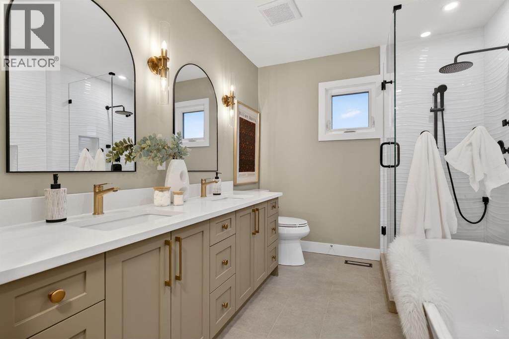 Single Family House Bungalow for Sale in  Mapleglen Crescent SE Maple Ridge Calgary 