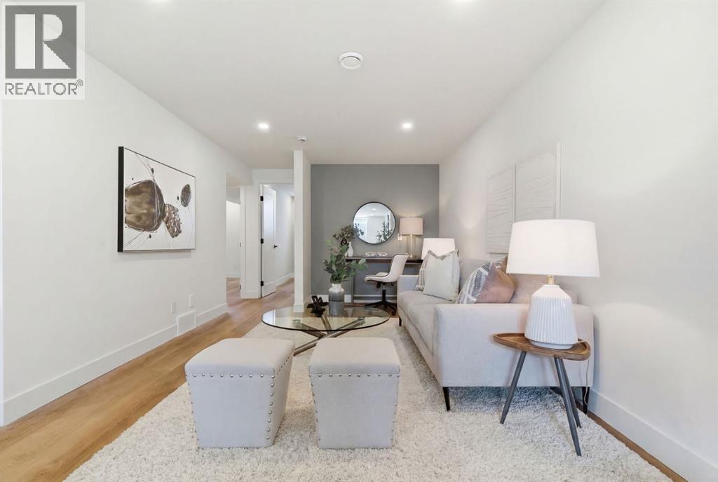 Single Family House Bungalow for Sale in  Mapleglen Crescent SE Maple Ridge Calgary 