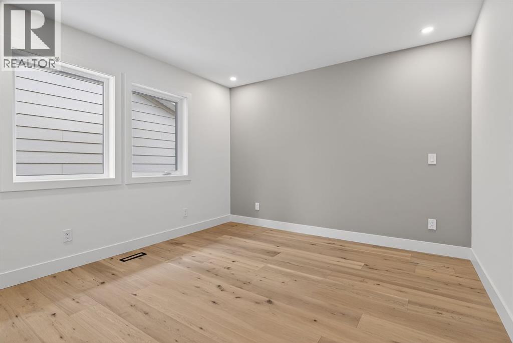 Single Family House Bungalow for Sale in  Mapleglen Crescent SE Maple Ridge Calgary 