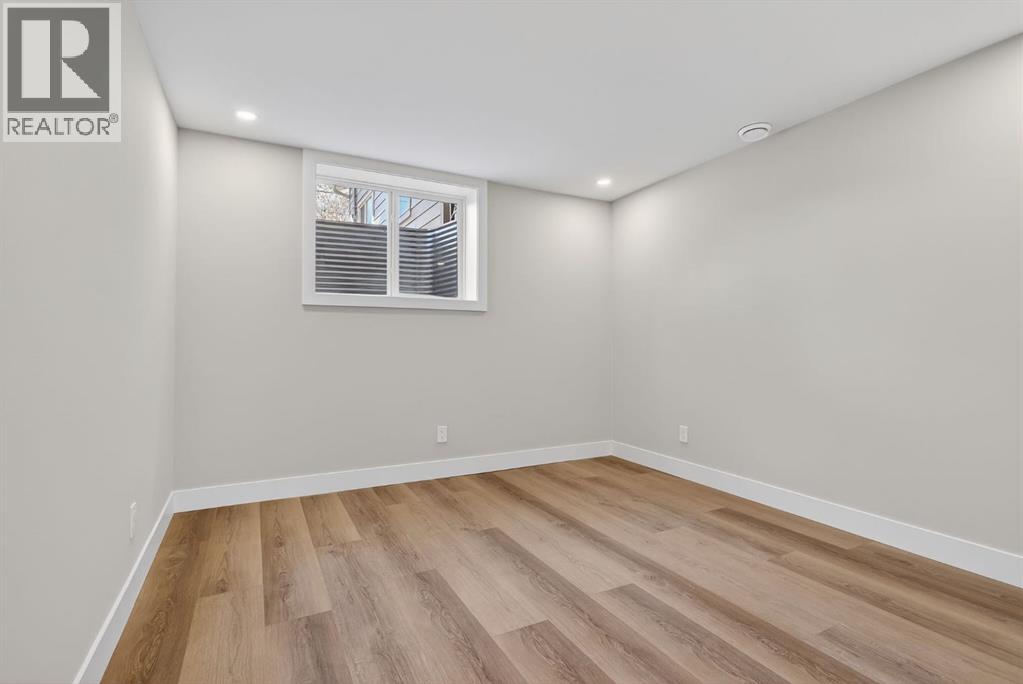 Single Family House Bungalow for Sale in  Mapleglen Crescent SE Maple Ridge Calgary 