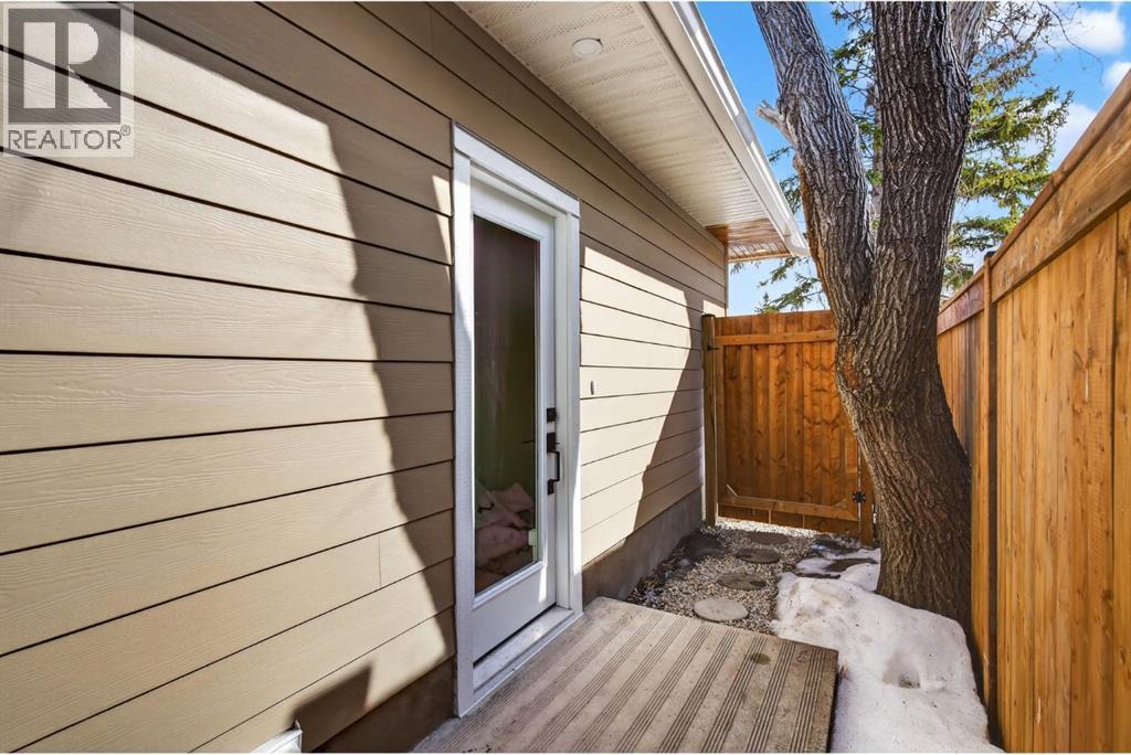 Single Family House Bungalow for Sale in  Mapleglen Crescent SE Maple Ridge Calgary 