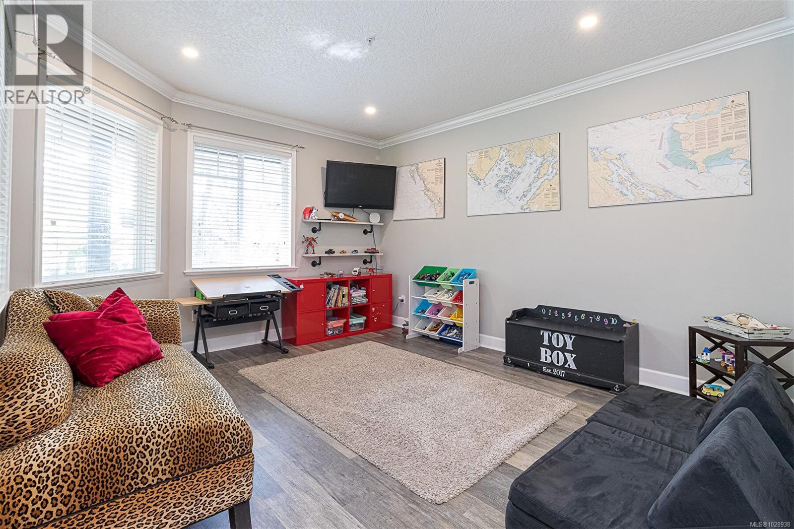 4 15 Helmcken Rd, View Royal