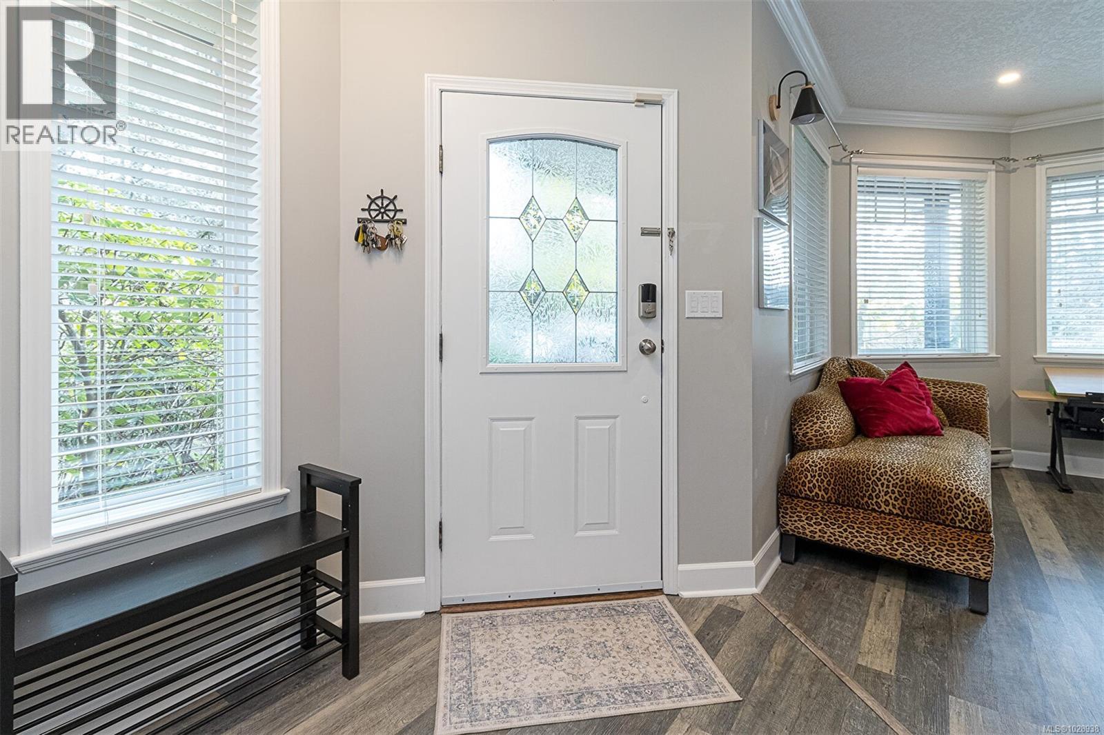 4 15 Helmcken Rd, View Royal