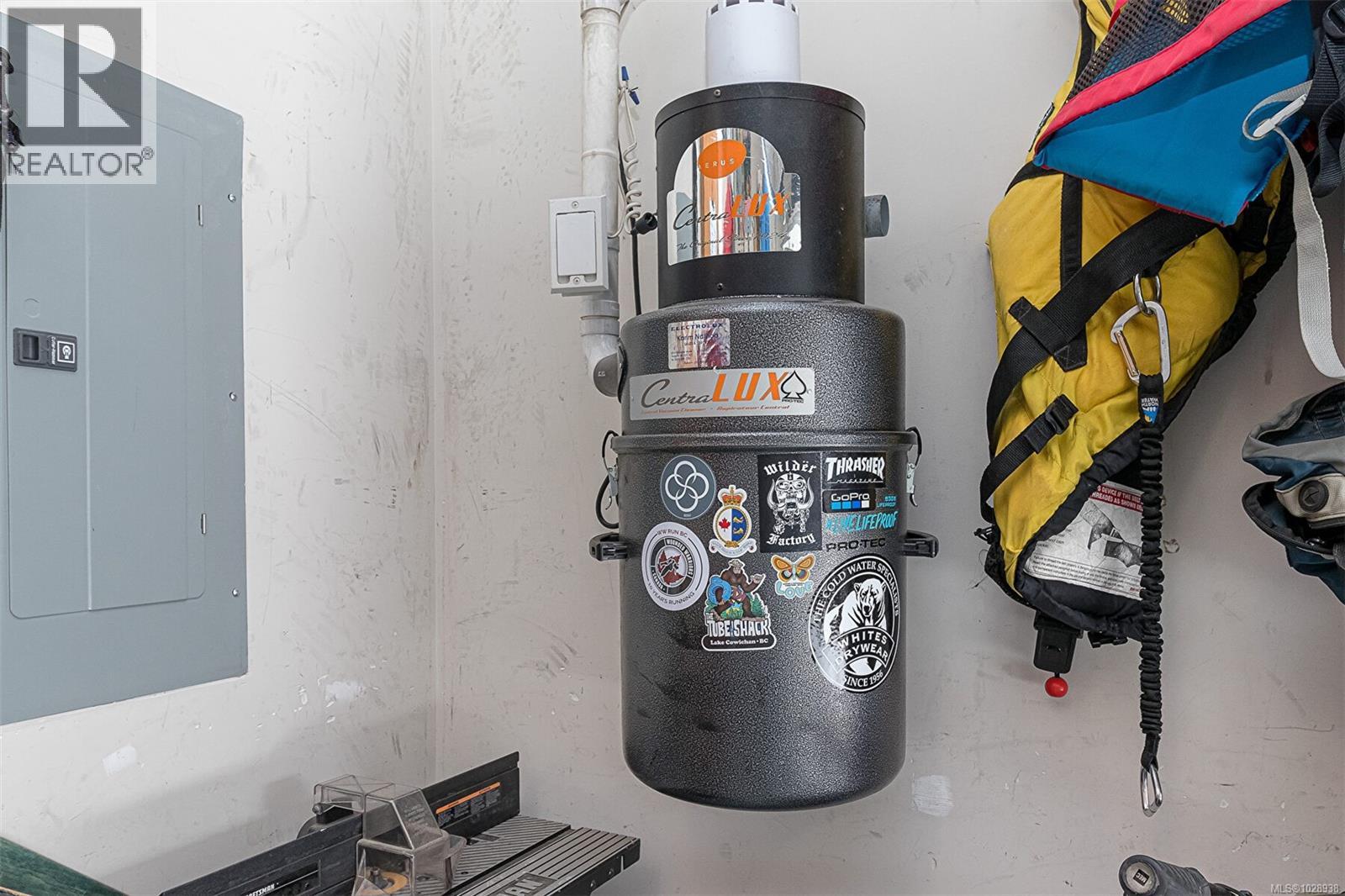 4 15 Helmcken Rd, View Royal