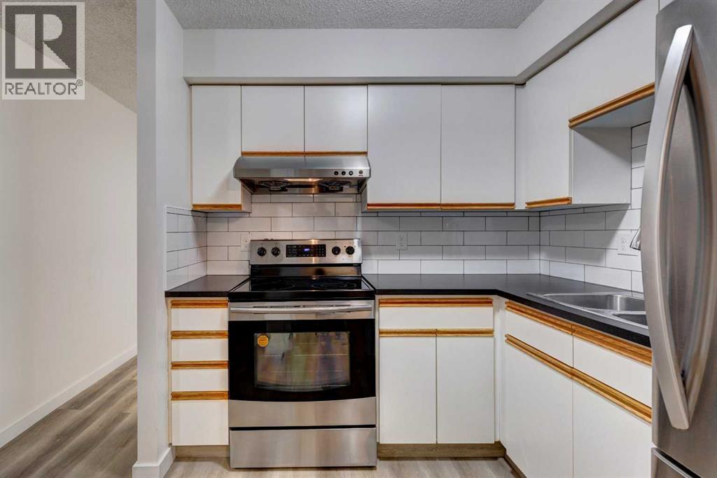 Single Family House for Sale in    Avenue SE Chinatown Calgary 