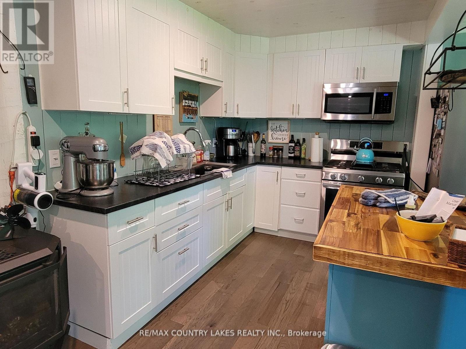 2481 LAKESHORE DRIVE - 4