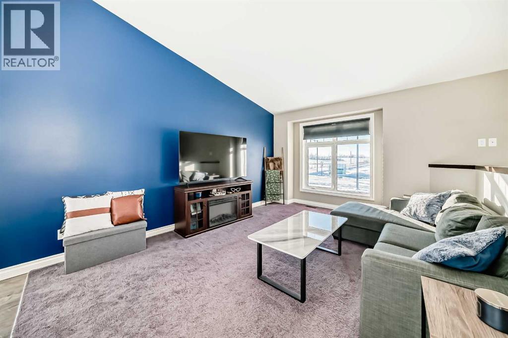 668 Robinson Avenue, Penhold