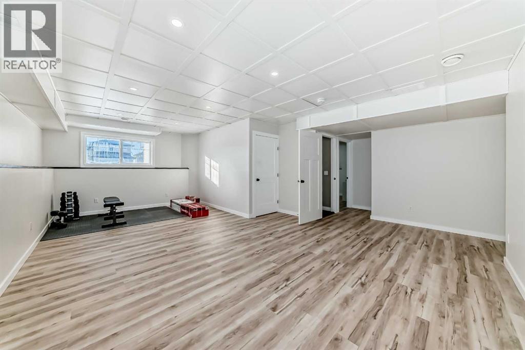 668 Robinson Avenue, Penhold