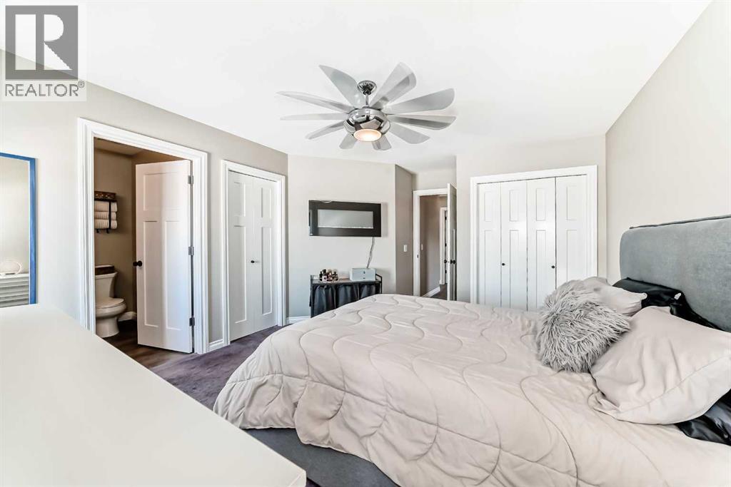 668 Robinson Avenue, Penhold