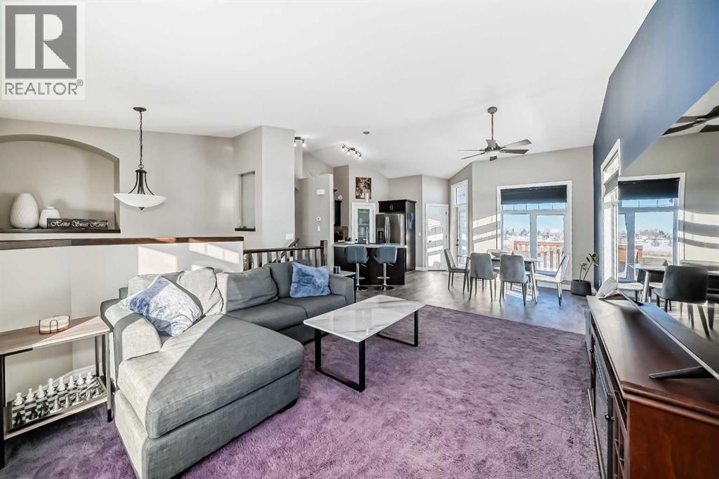 668 Robinson Avenue, Penhold