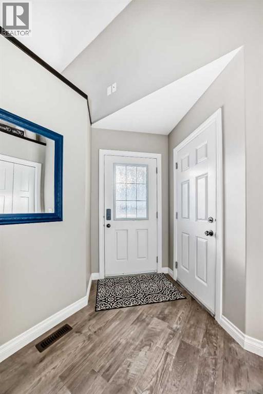 668 Robinson Avenue, Penhold