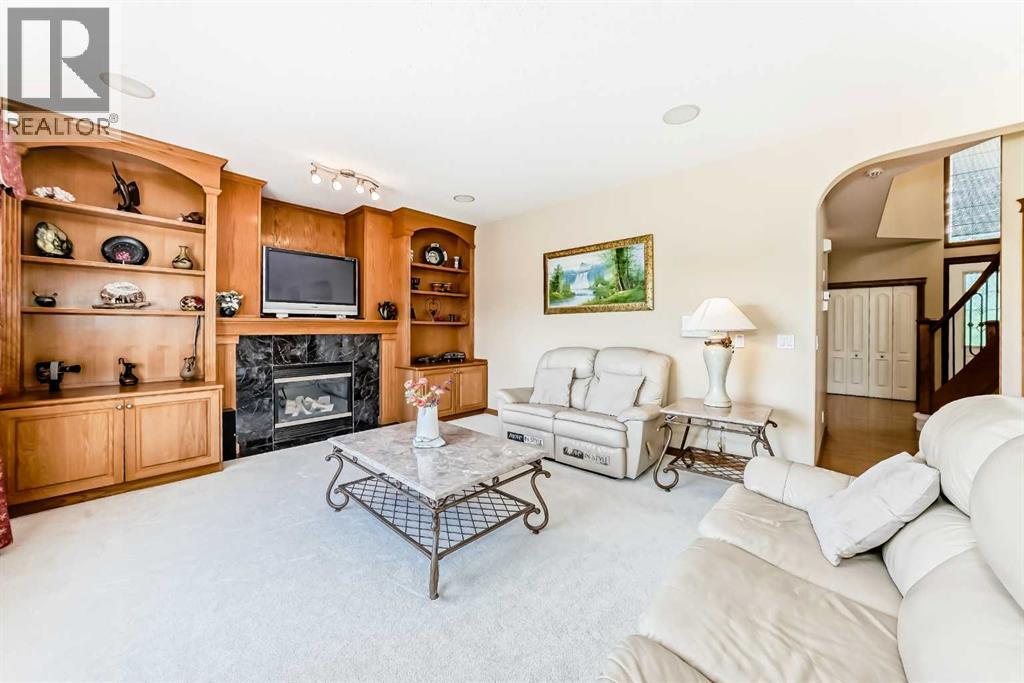 Single Family House for Sale in  Royal Highland Court NW Royal Oak Calgary 