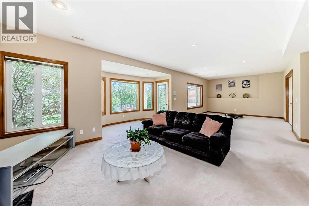 Single Family House for Sale in  Royal Highland Court NW Royal Oak Calgary 