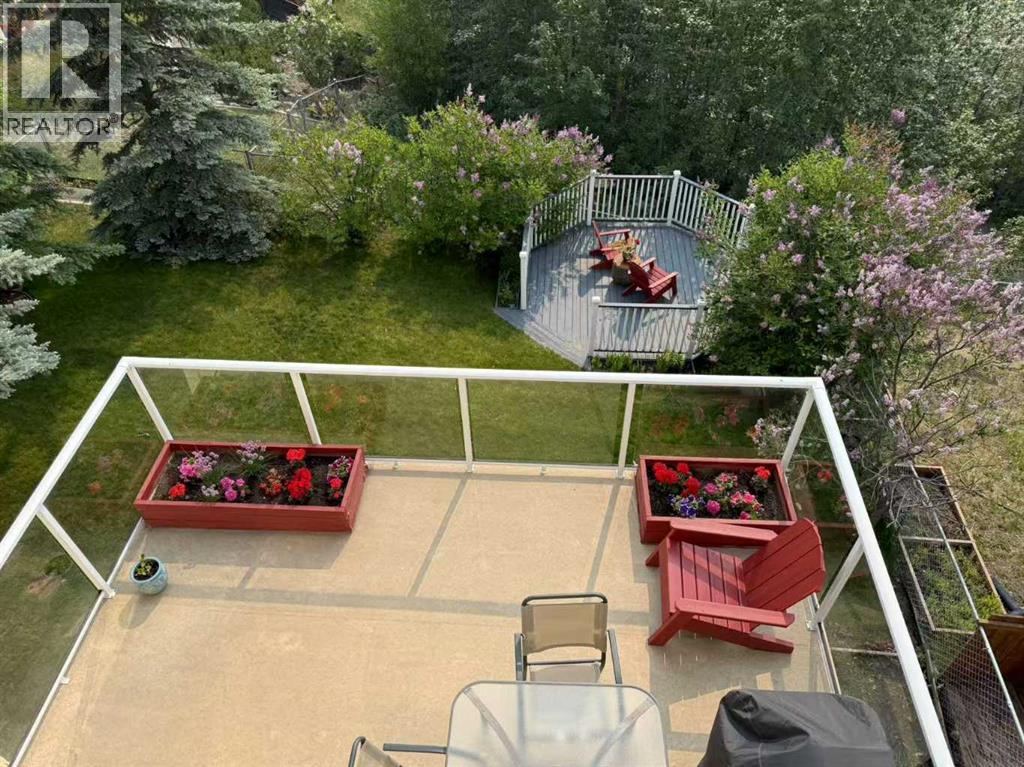 Single Family House for Sale in  Royal Highland Court NW Royal Oak Calgary 