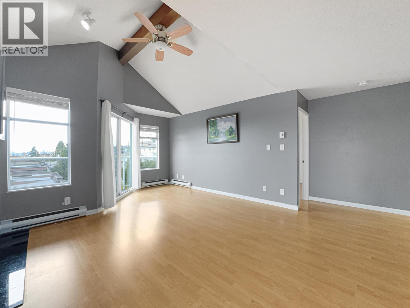 4xx 5335 HASTINGS STREET, Burnaby