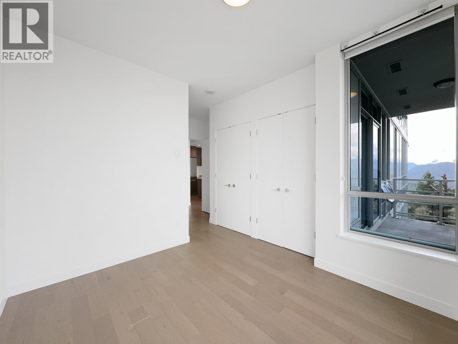 9xx 9060 UNIVERSITY CRESCENT, Burnaby