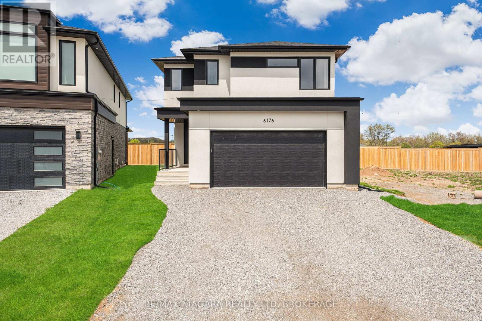 6176 CURLIN CRESCENT