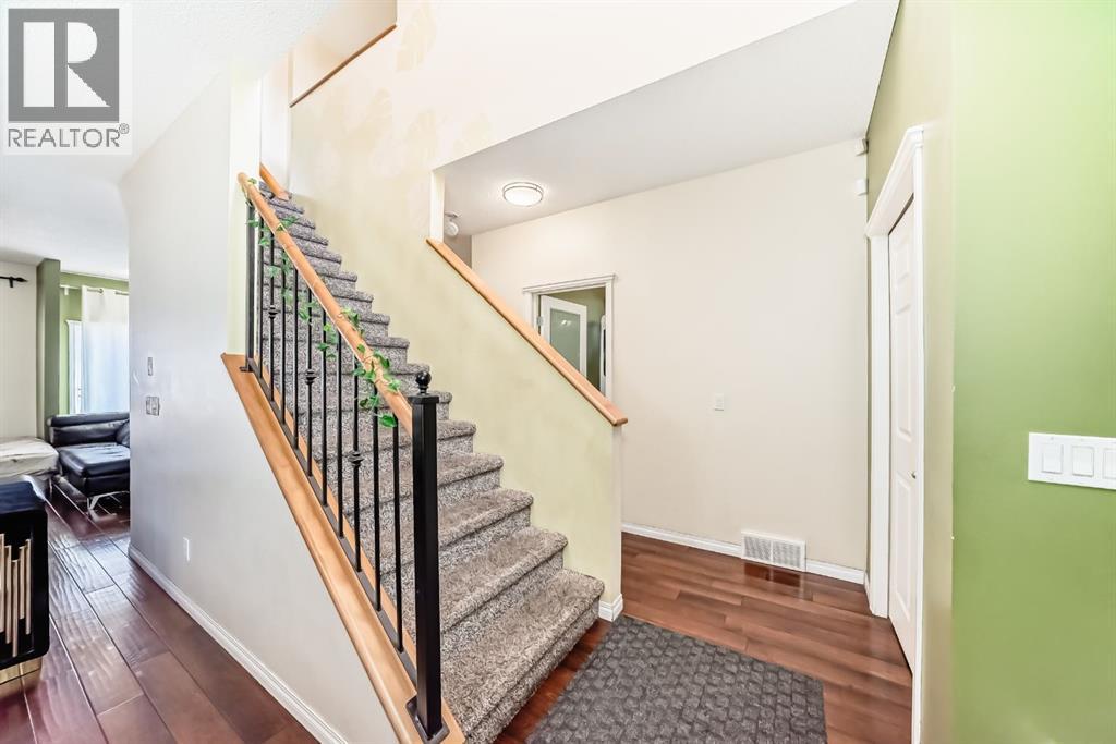 Single Family House for Sale in  Saddlecrest Park NE Saddle Ridge Calgary 