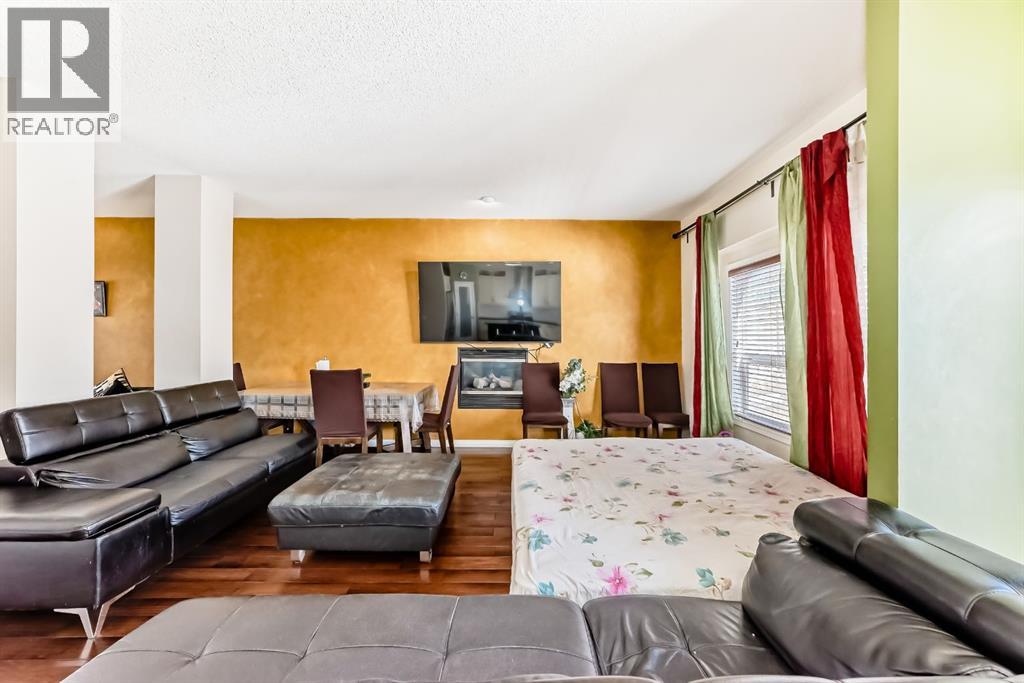 Single Family House for Sale in  Saddlecrest Park NE Saddle Ridge Calgary 