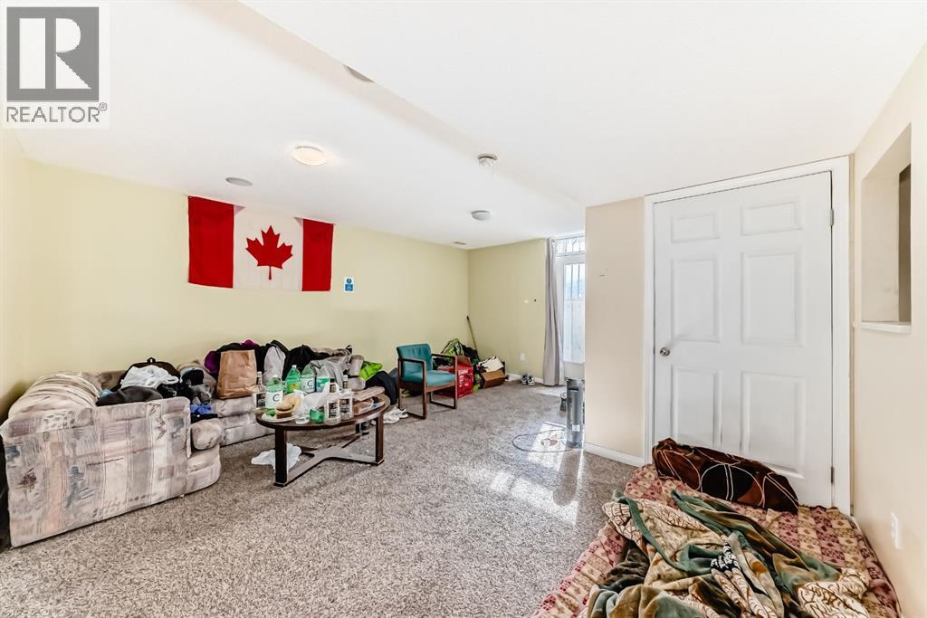 Single Family House for Sale in  Saddlecrest Park NE Saddle Ridge Calgary 