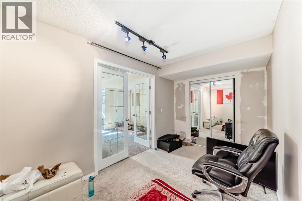 Single Family House for Sale in  Saddlecrest Park NE Saddle Ridge Calgary 