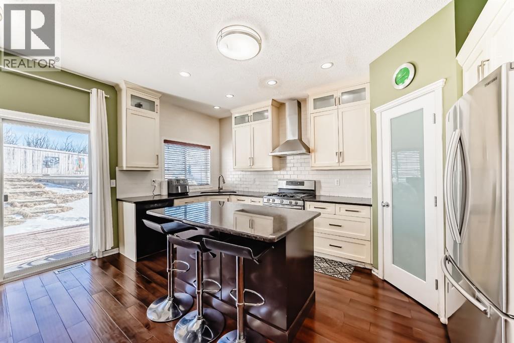 Single Family House for Sale in  Saddlecrest Park NE Saddle Ridge Calgary 