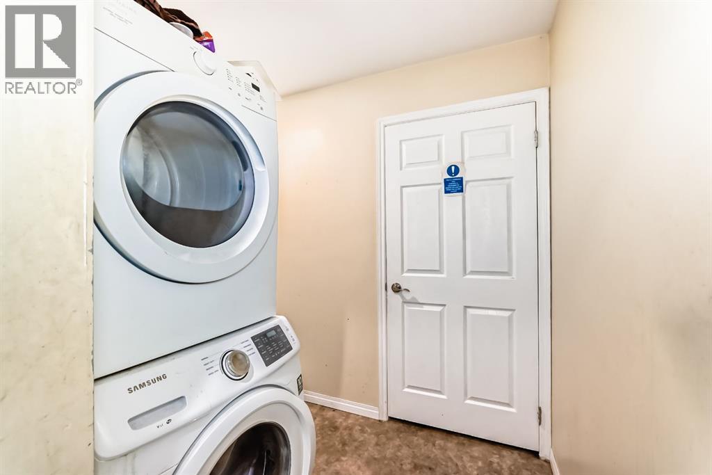 Single Family House for Sale in  Saddlecrest Park NE Saddle Ridge Calgary 