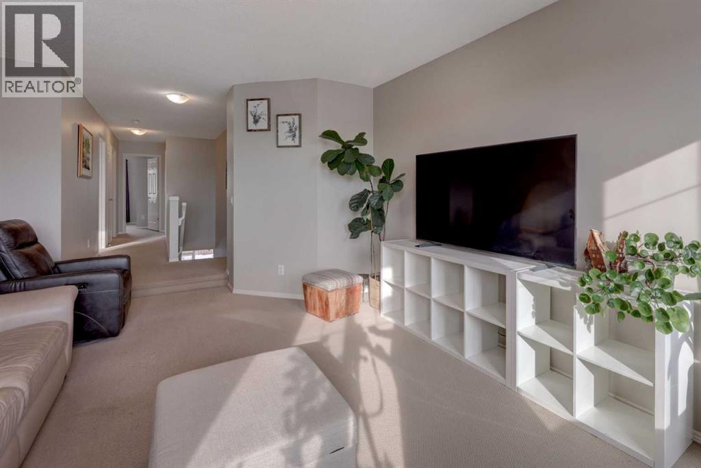 Single Family House for Sale in  Royal Oak Terrace NW Royal Oak Calgary 