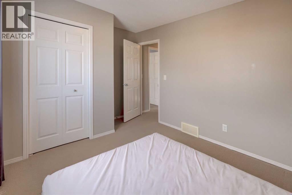 Single Family House for Sale in  Royal Oak Terrace NW Royal Oak Calgary 