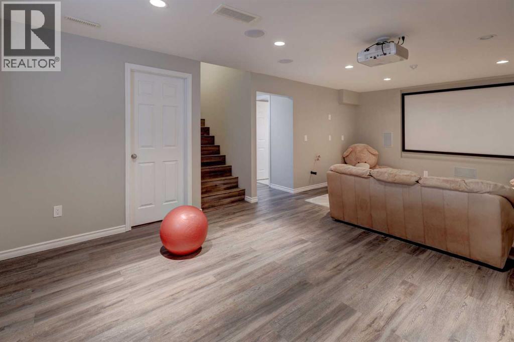 Single Family House for Sale in  Royal Oak Terrace NW Royal Oak Calgary 