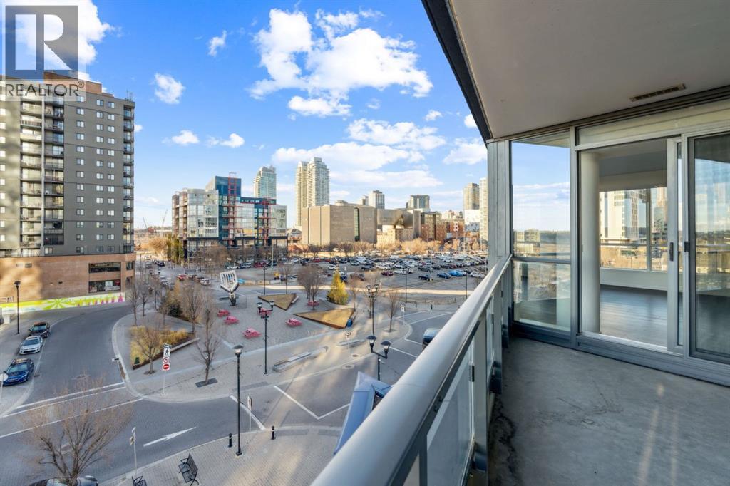 Single Family House for Sale in    Avenue SE Downtown East Village Calgary 