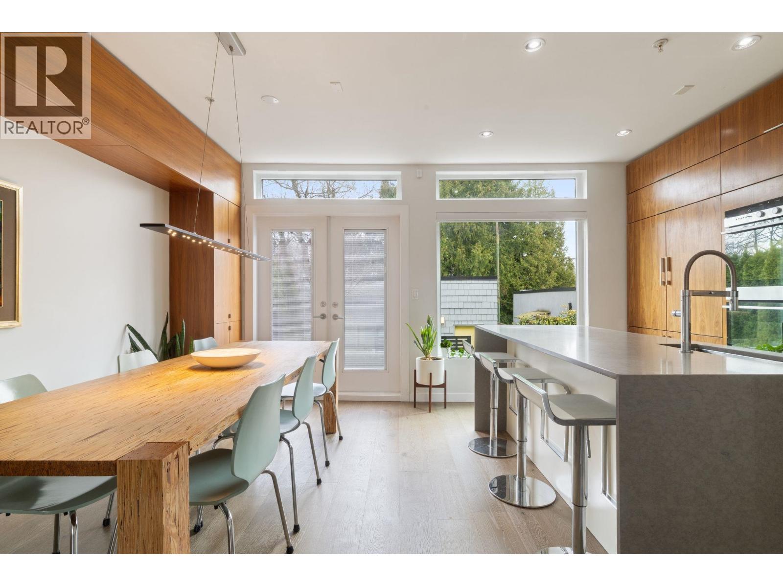 1928 TEMPLETON DRIVE, Vancouver