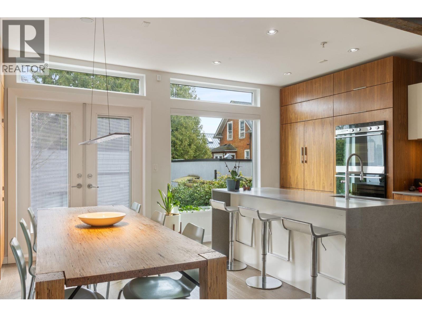 1928 TEMPLETON DRIVE, Vancouver