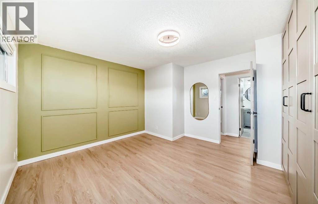 Single Family House for Sale in  Regal Park NE Renfrew Calgary 