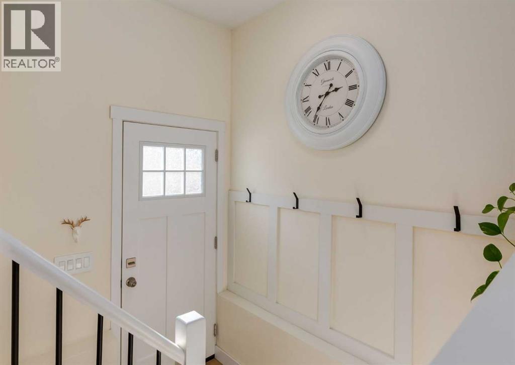 Single Family House Bungalow for Sale in  Valiant Drive NW Varsity Calgary 