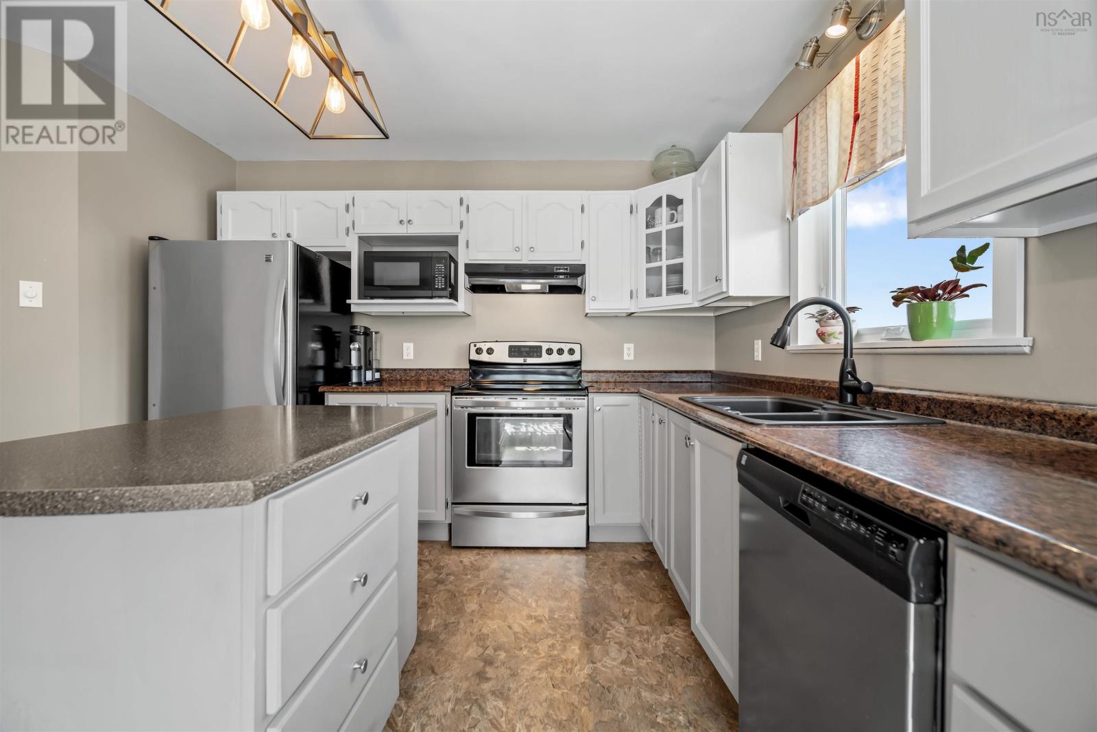 Property 30 of 40 of 39 Haddad Drive