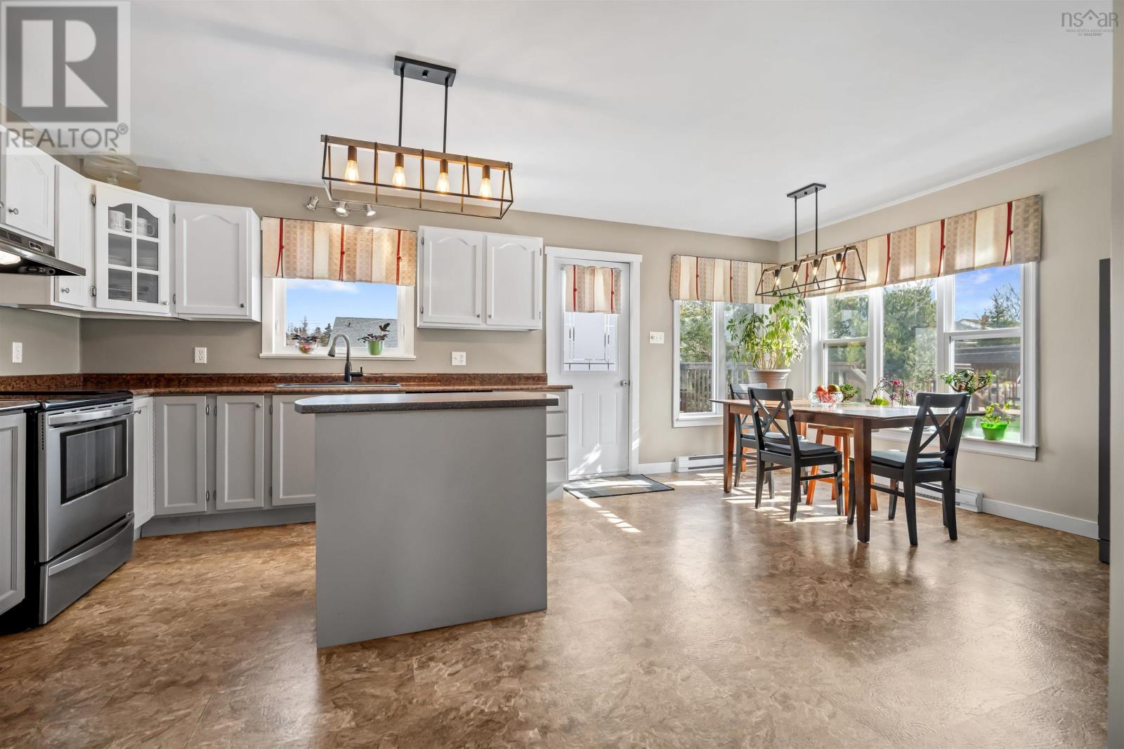 Property 40 of 40 of 39 Haddad Drive