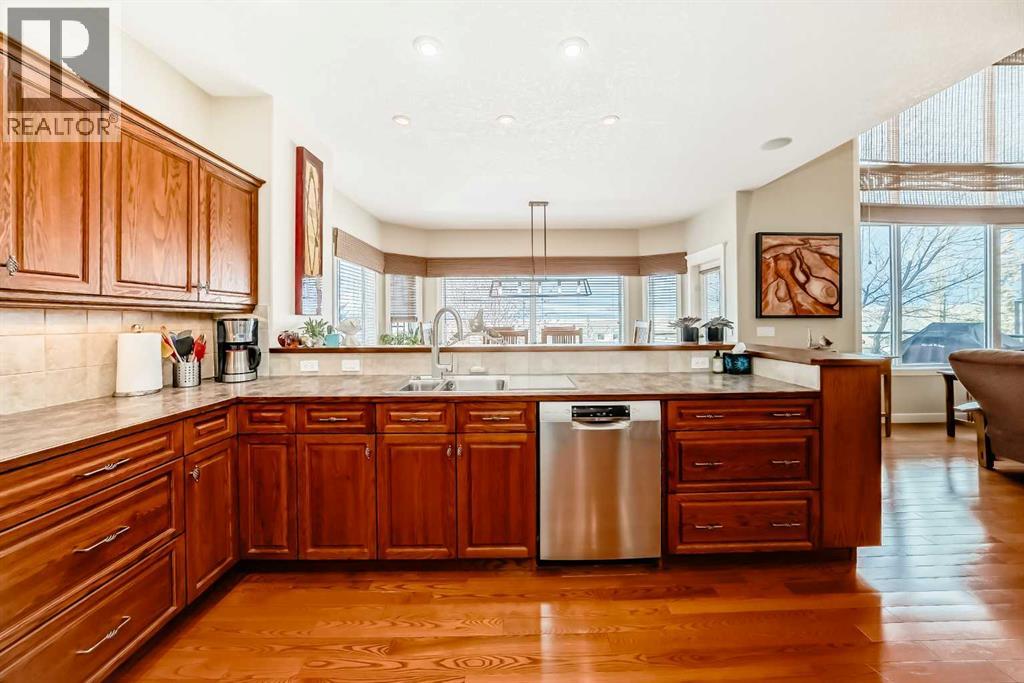 Single Family House for Sale in  Rocky Ridge Drive NW Rocky Ridge Calgary 