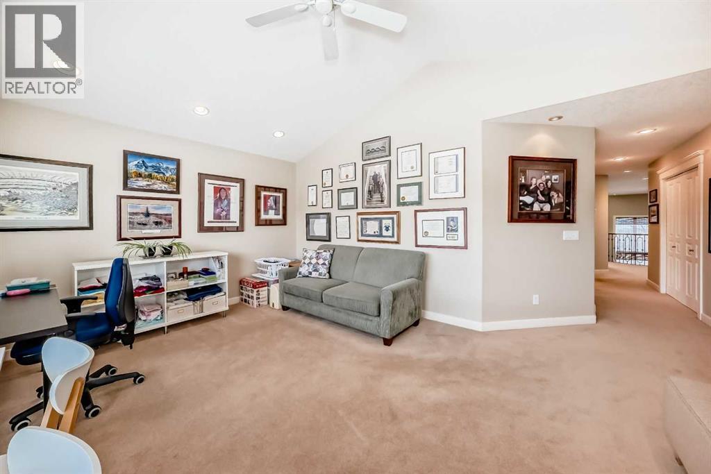 Single Family House for Sale in  Rocky Ridge Drive NW Rocky Ridge Calgary 