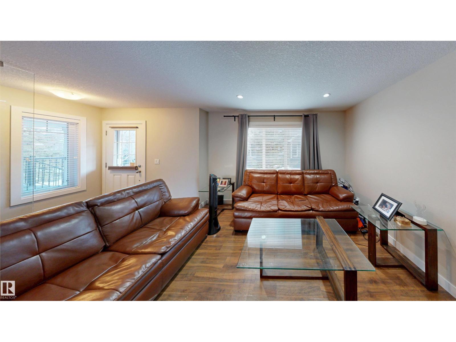 #90 9535 217 ST NW - 6