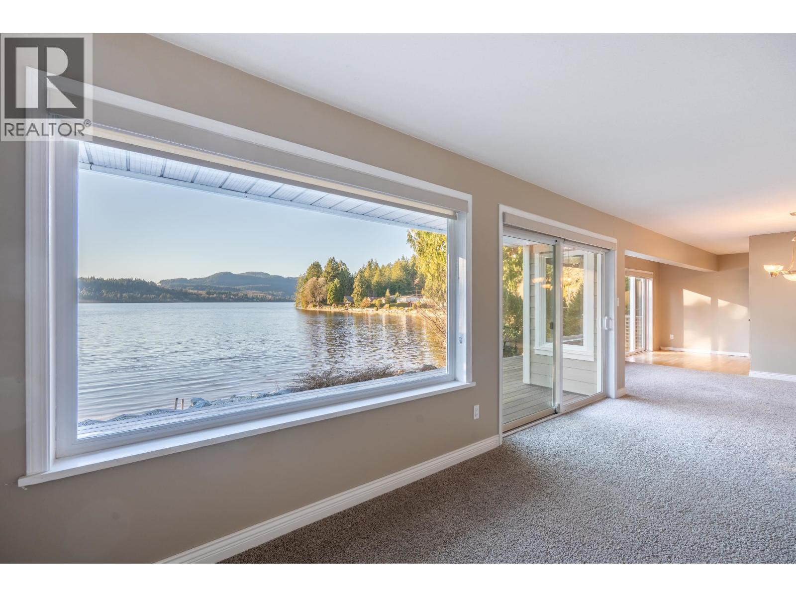 6343 MARMOT ROAD, Sechelt