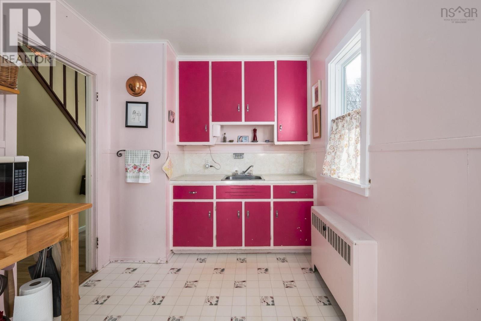 Property 32 of 49 of 6937 Vaughan Avenue