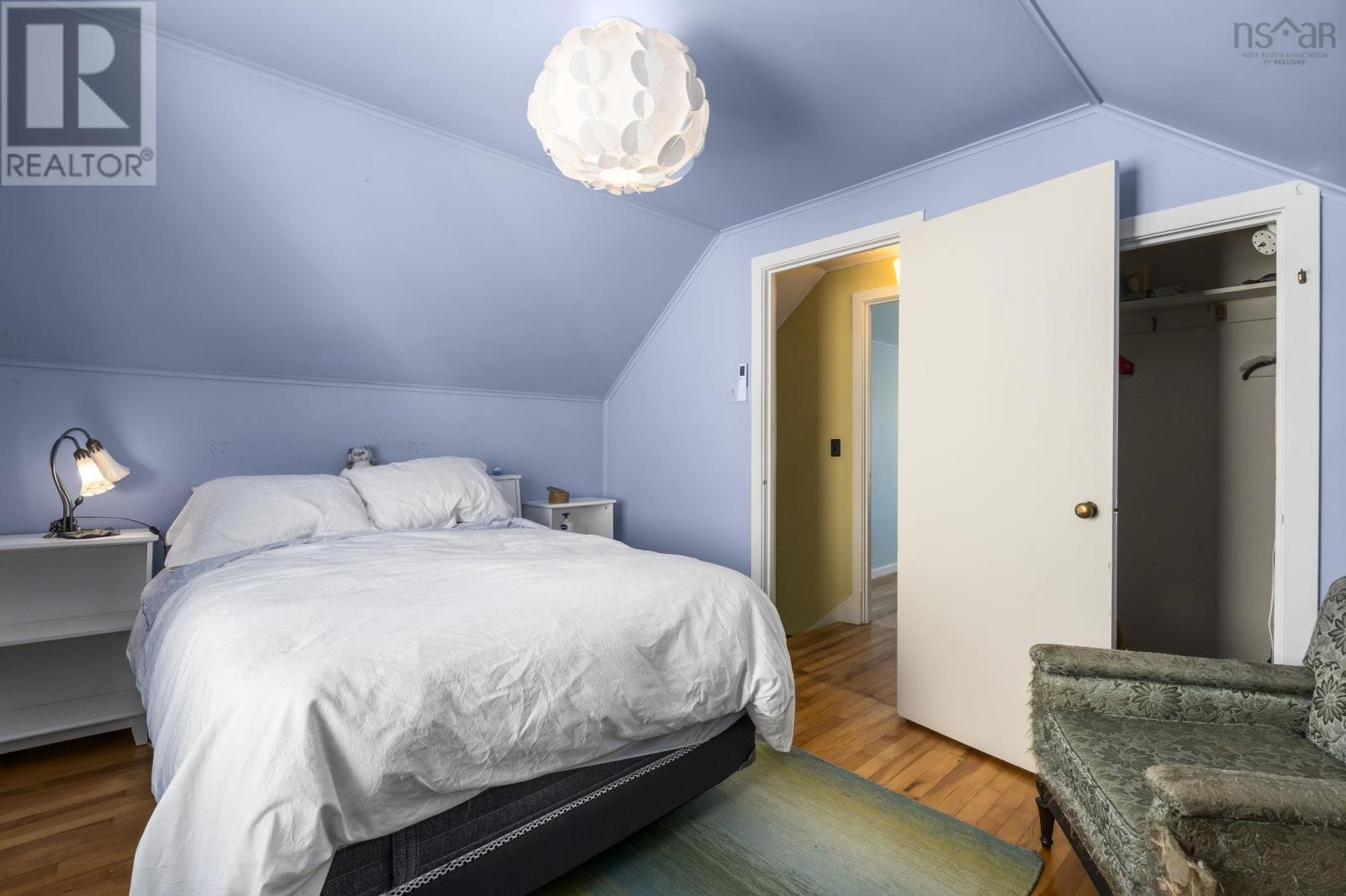 Property 15 of 49 of 6937 Vaughan Avenue