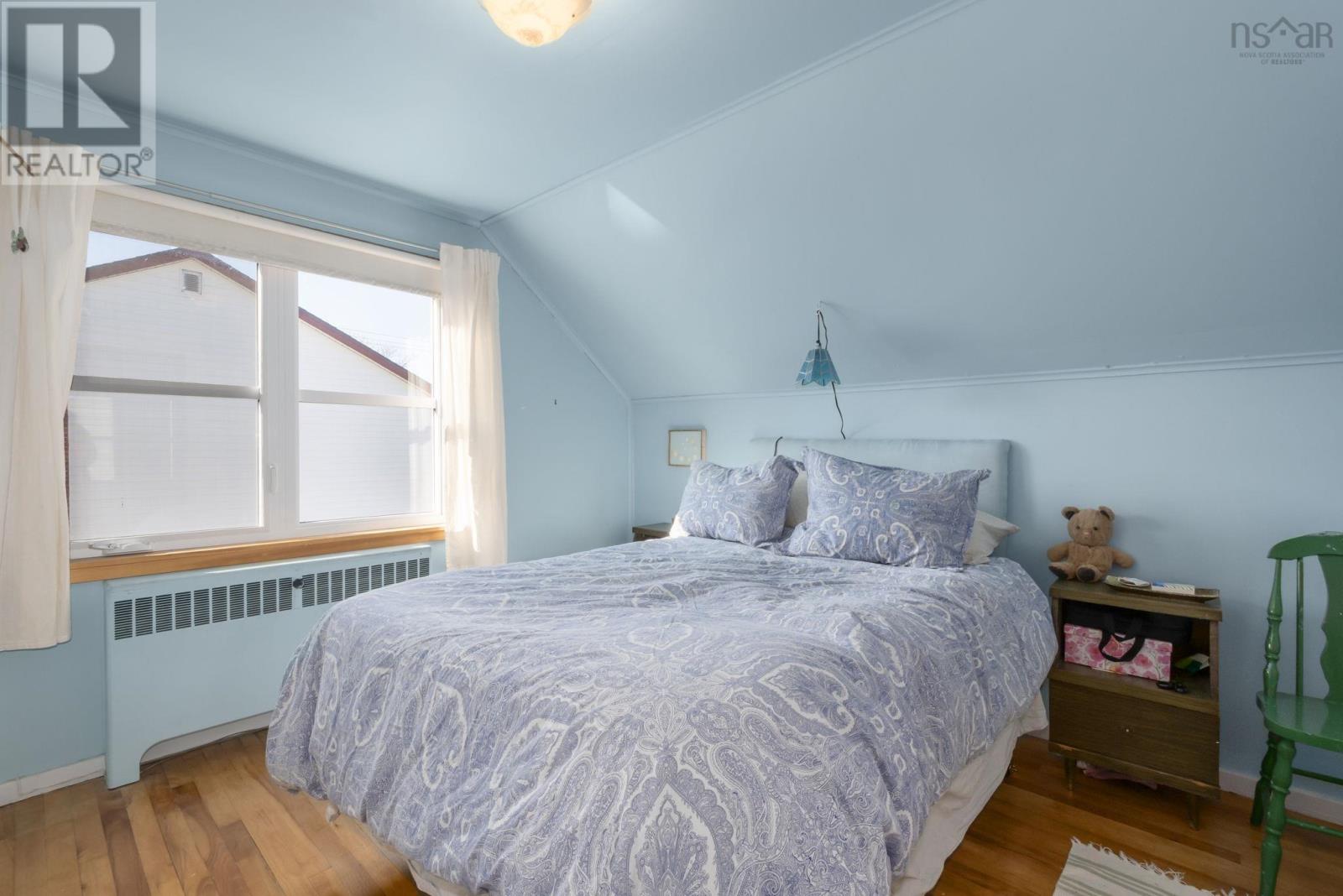 Property 21 of 49 of 6937 Vaughan Avenue